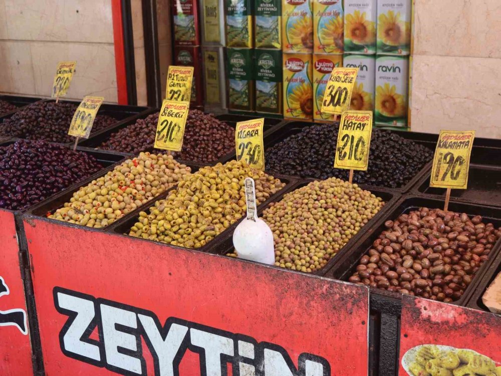 Zamlar Nedeniyle Zeytin Satışlarında Düşüş