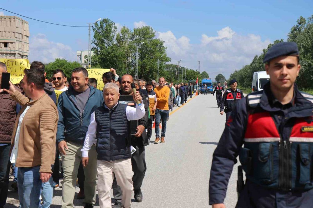 Dereyi Kirlettiği İddia Edilen Fabrikaya Savcılıktan Soruşturma