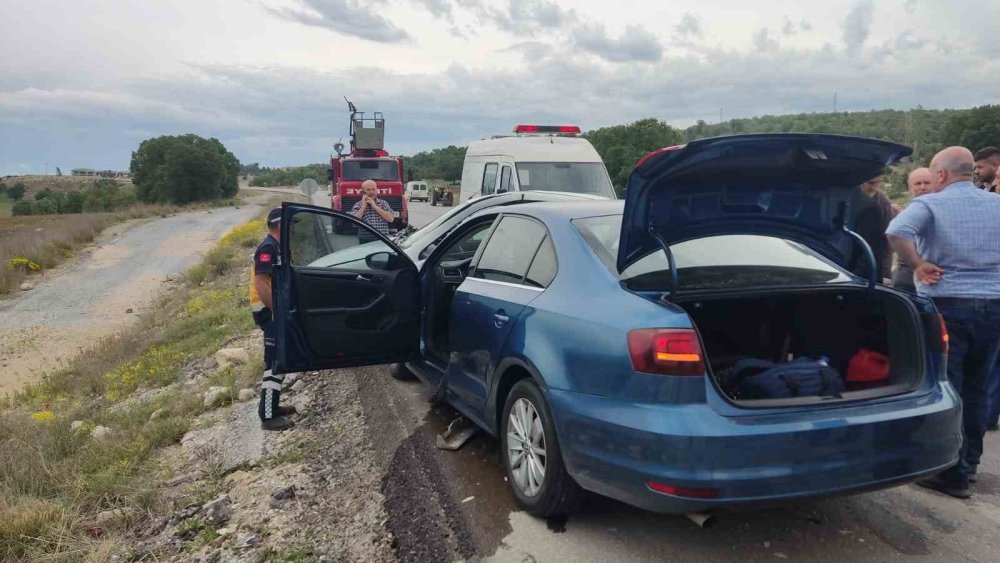 Karayolunda Trafik Kazası: 5 Yaralı