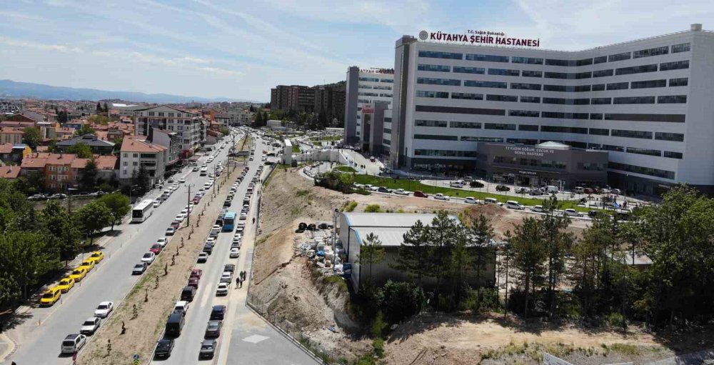 Otopark Sıkıntısı Vatandaşları Zor Durumda Bırakıyor