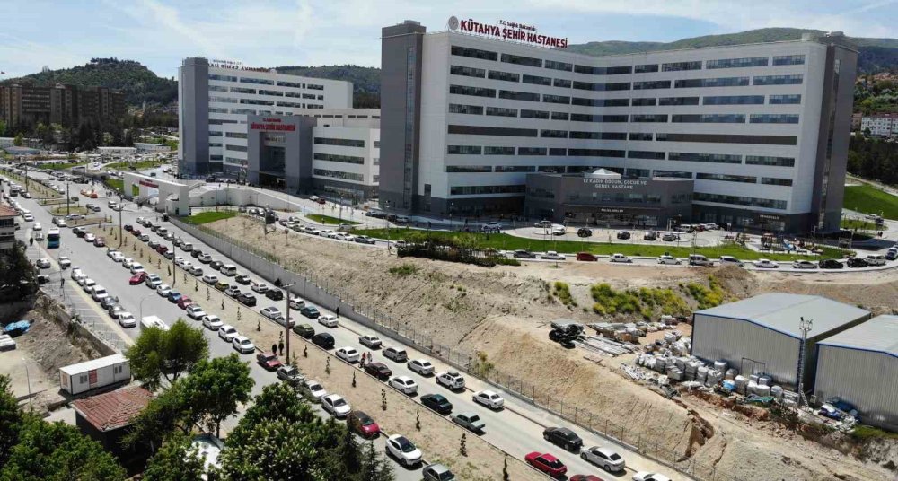 Otopark Sıkıntısı Vatandaşları Zor Durumda Bırakıyor