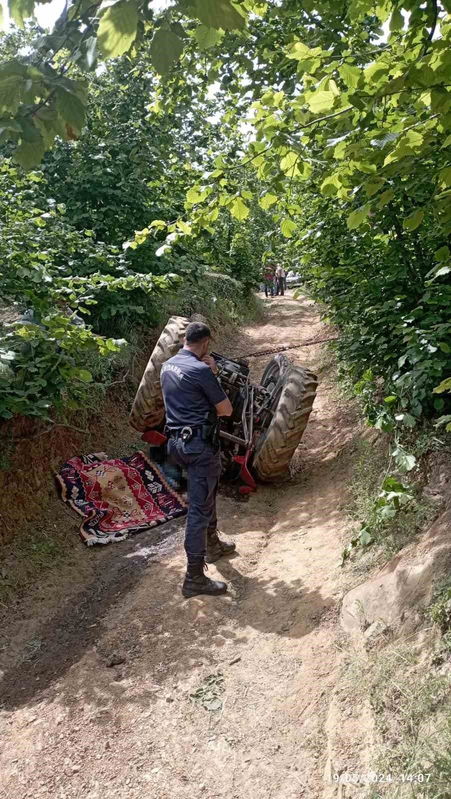 Traktörün Altında Kalan Adam Hayatını Kaybetti