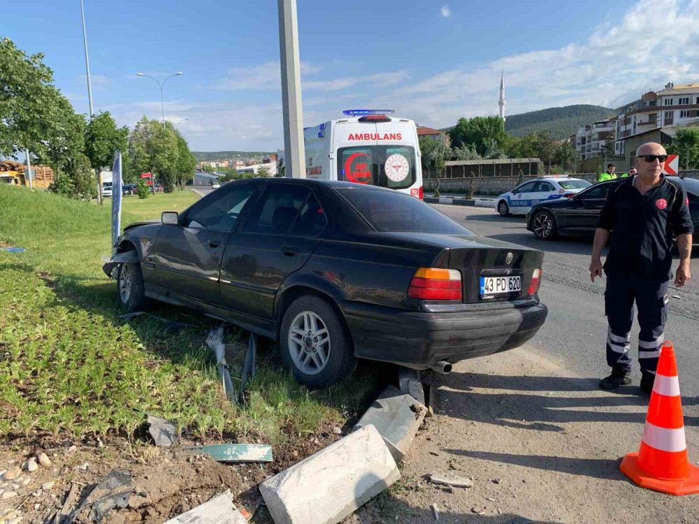 Trafik Kazası: 2 Yaralı