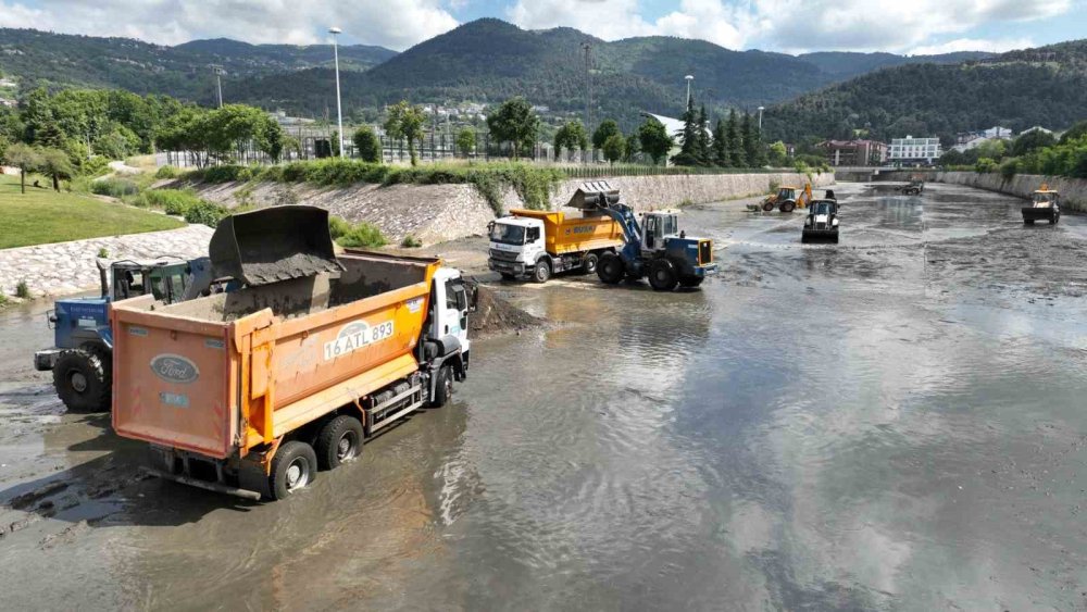 Derelere Yaz Temizliği