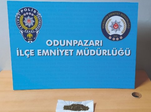 Araç Sürücüsünün Üzerinden Uyuşturucu Çıktı