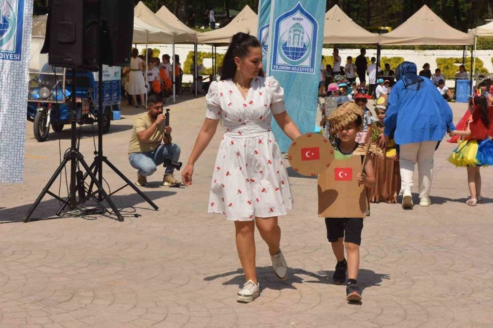 Anaokulu Öğrencilerinin Sıfır Atık Defilesi Göz Kamaştırdı