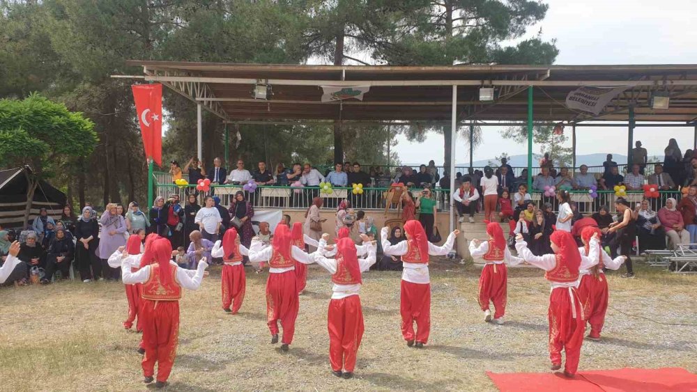 Panayır Değil, Yıl Sonu Sergisi