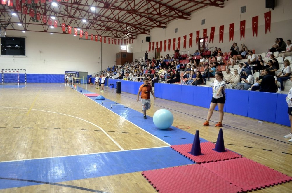 Mudanya’da Minik Sporcular Hünerlerini Sergiledi