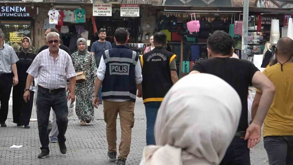 Bayram Öncesi Polis Kuş Uçurtmadı