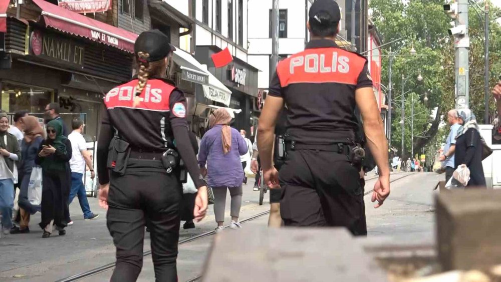 Bayram Öncesi Polis Kuş Uçurtmadı