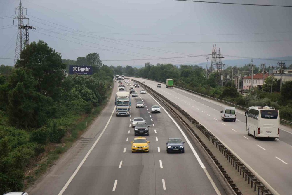 Bayram Trafiğine Yakalanmak İstemeyenler Akıcı Yoğunluk Oluşturdu