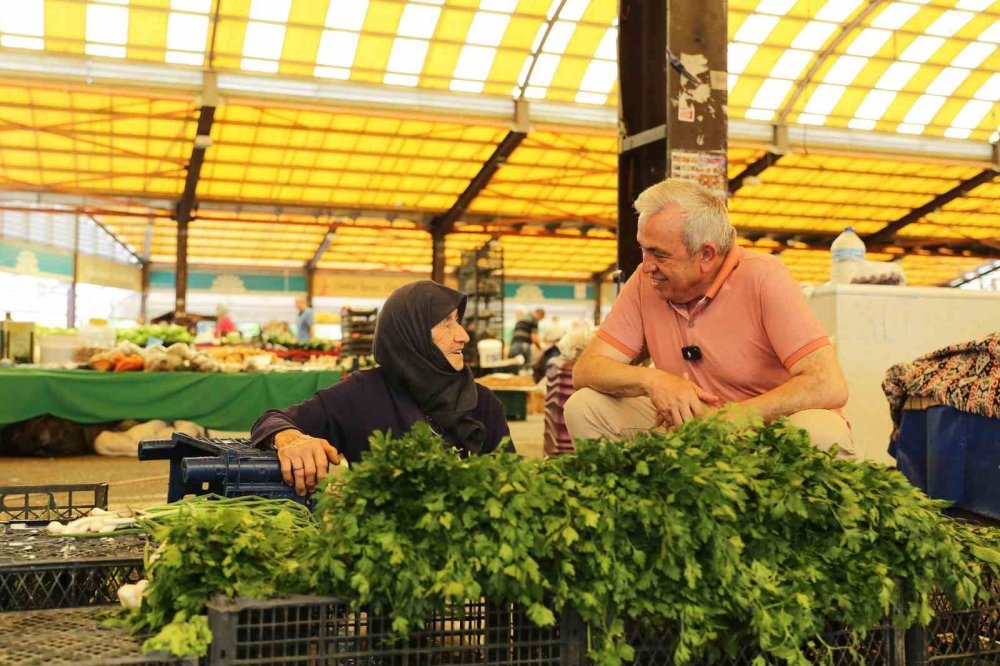 Üretici Pazarlarıyla Hem Çiftçi Hem Nilüferli Kazanıyor