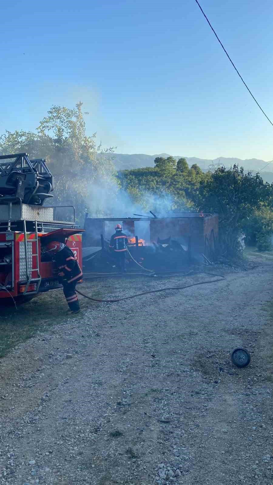 Tüp Patladı, Kuruluk Kül Oldu