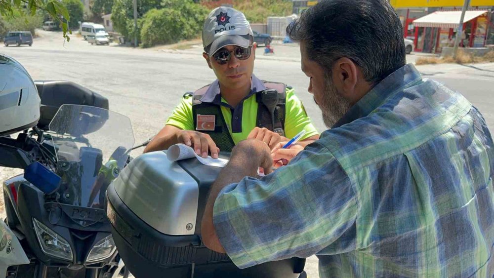 Tehlike Saçan Hafriyat Kamyon Sürücüleri  Yakalandı