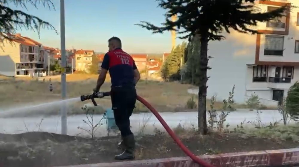 Boş Arazide Çıkan Yangın Kısa Sürede Söndürüldü