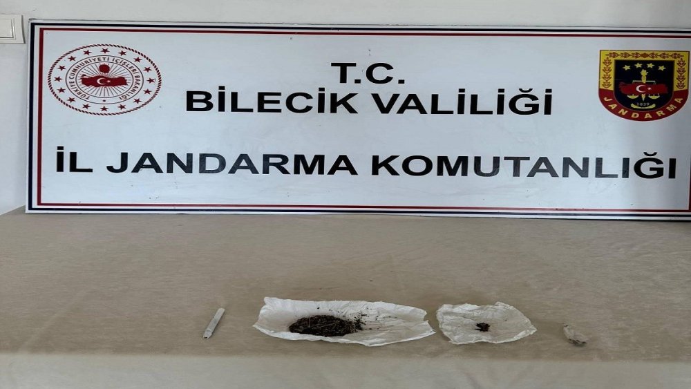 Jandarmanın durdurduğu araçtan uyuşturucu çıktı