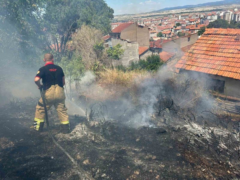 Hisar Kalesi’nde Yangın