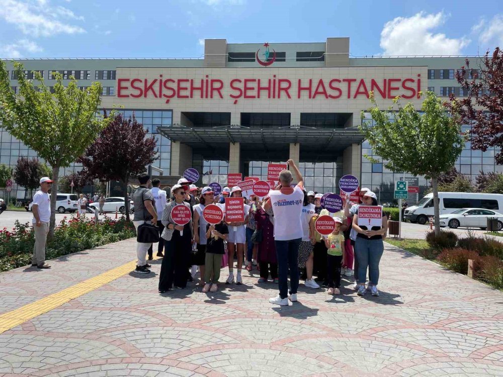 Hastane Çalışanları İçin Eylem Yaptılar