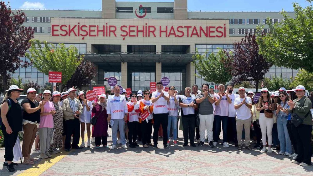 Hastane Çalışanları İçin Eylem Yaptılar