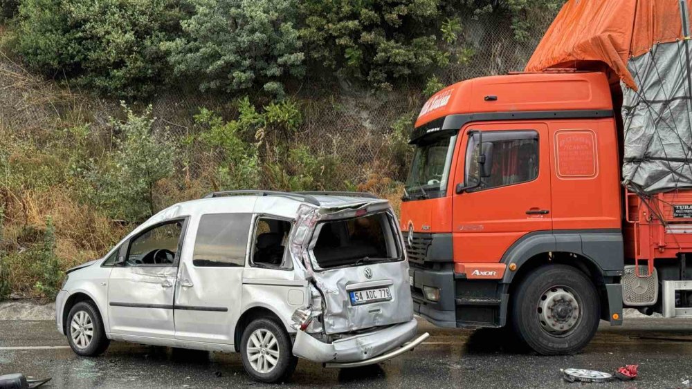 Zincirleme Kaza: Ortalık Savaş Alanına Döndü