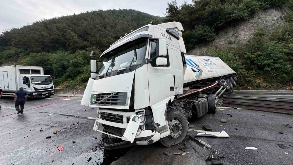 Zincirleme Kaza: Ortalık Savaş Alanına Döndü