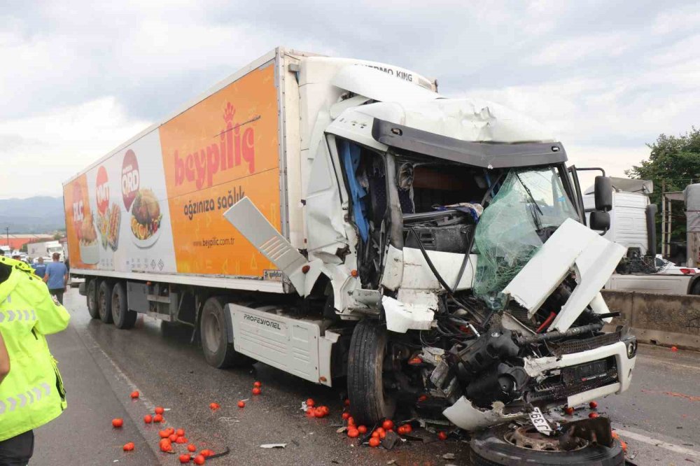 Zincirleme Trafik Kazası