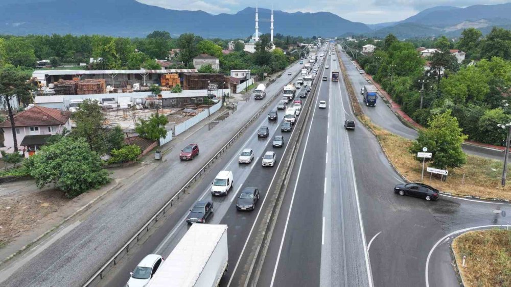 Zincirleme Trafik Kazası