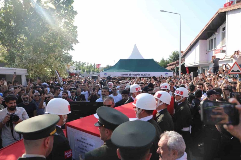 Şehit Son Yolculuğuna Uğurlandı