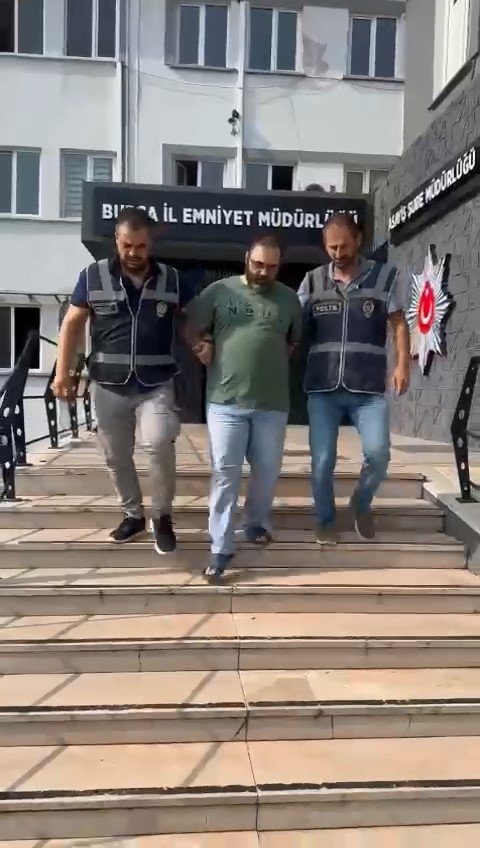 25 Yıl Hapis Cezasıyla Aranan Şahıs Kıskıvrak Yakalandı