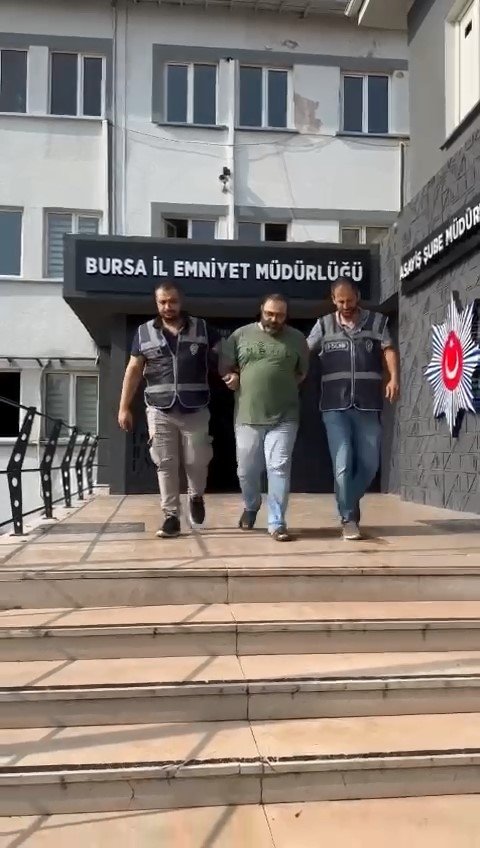 25 Yıl Hapis Cezasıyla Aranan Şahıs Kıskıvrak Yakalandı