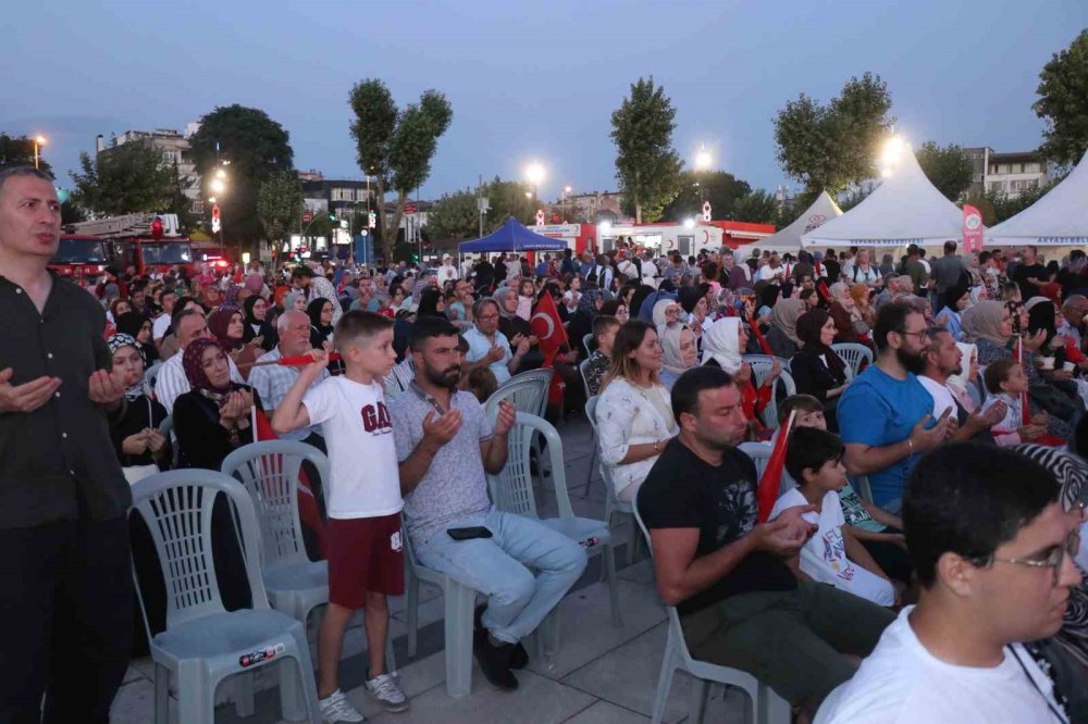 8 Yıl Sonra Aynı Meydanda Tek Yürek Oldular