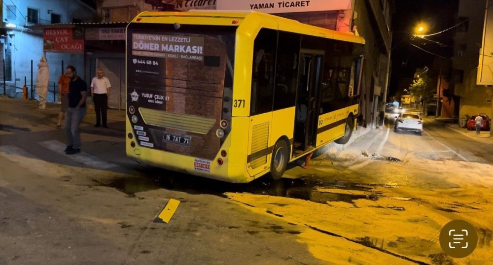 Kontrolden Çıkan Otobüs, Tamirciye Girdi