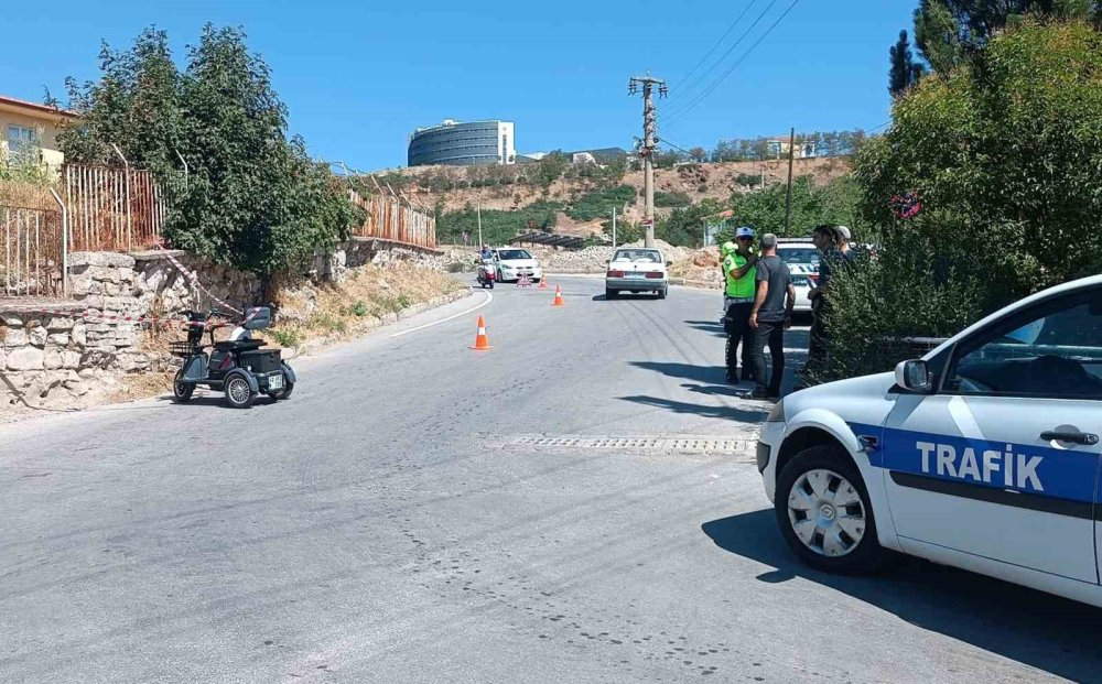 Üç Tekerlekli Elektrikli Bisiklet Devrildi