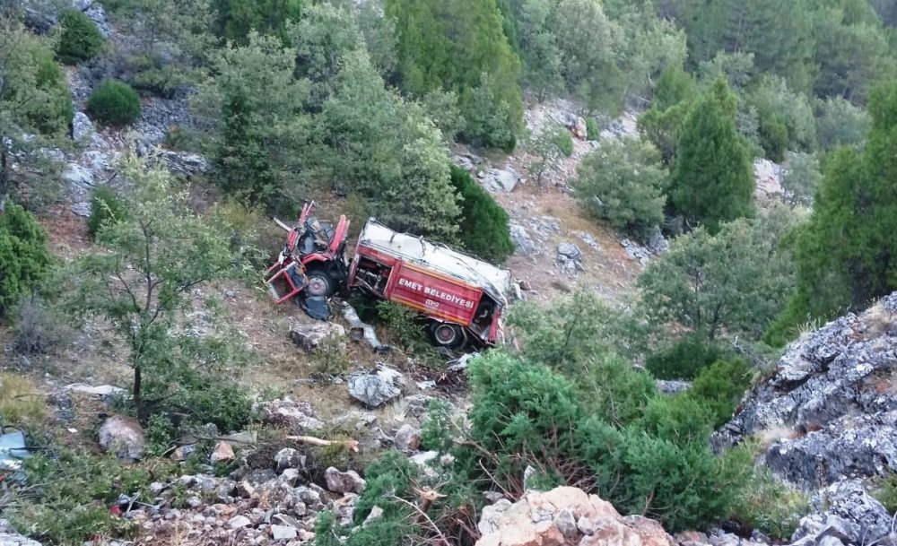 Orman Yangınından Dönen Arazöz Takla Attı: 2 Yaralı