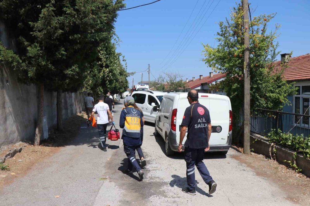 Nöbet Sonrası Uyuyan Hemşirenin Yaşlı Komşusu Ekipleri Harekete Geçirdi