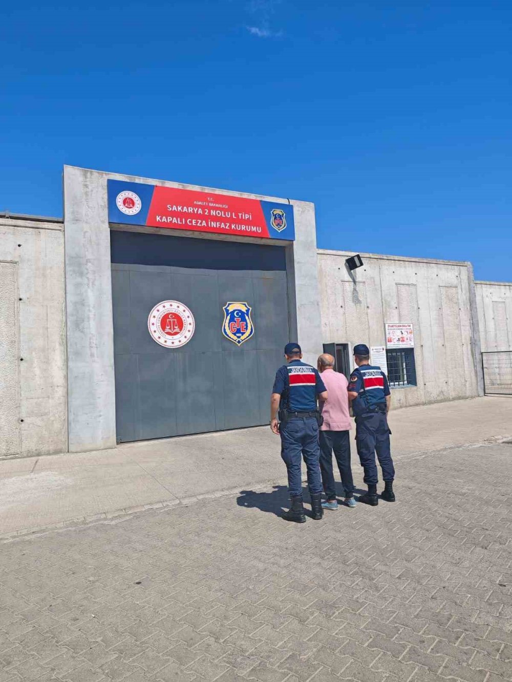 22 Yıl 1 Ay Kesinleşmiş Hapis Cezası Vardı, Jandarmadan Kaçamadı