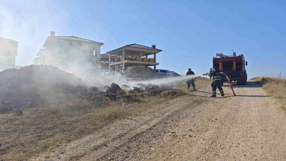 Bilecik’te Çıkan Saman Yangını Kısa Sürede Söndürüldü