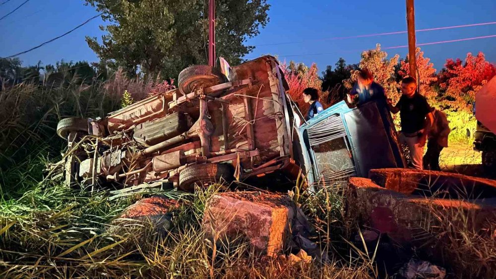 Kontrolden Çıkan Araç Tarlaya Uçtu: 1 Ölü