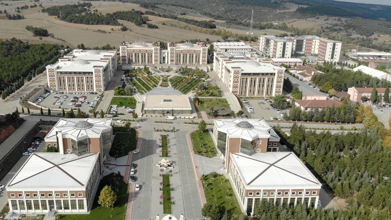 bilecik-seyh-edebali-universitesi.jpg