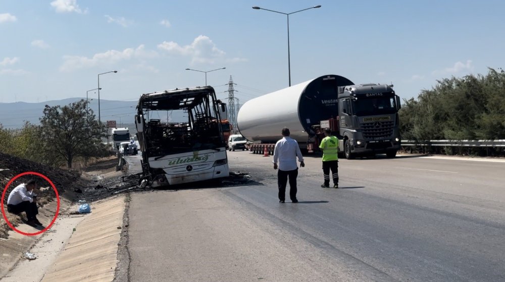 Otobüs Alevlere Teslim Oldu