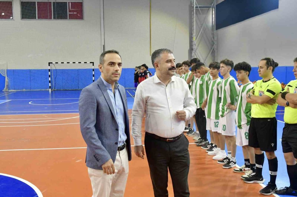 Futsal Turnuvası Başladı