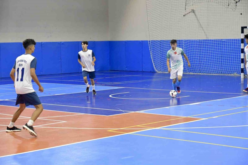 Futsal Turnuvası Başladı