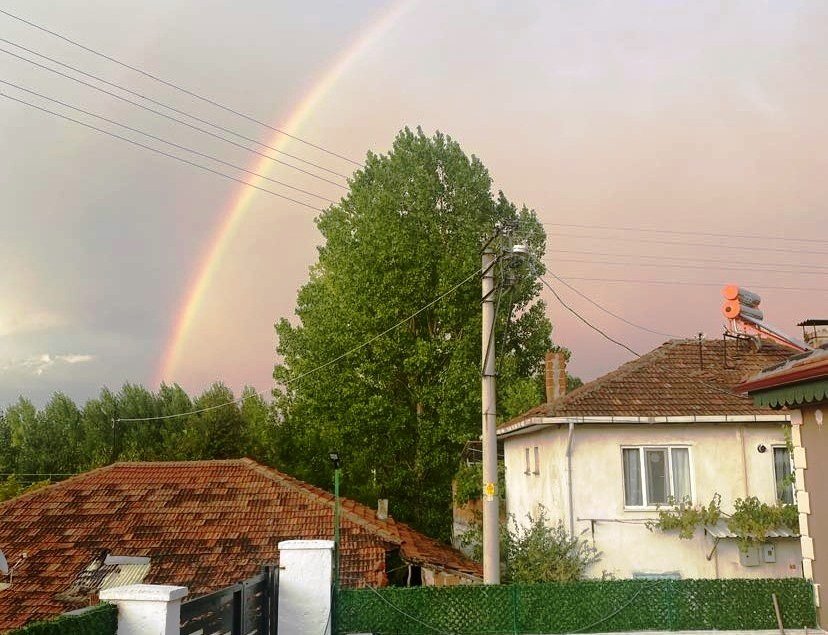 Yağmur Sonrasında Etkileyici Gökkuşağı Manzarası Oluştu