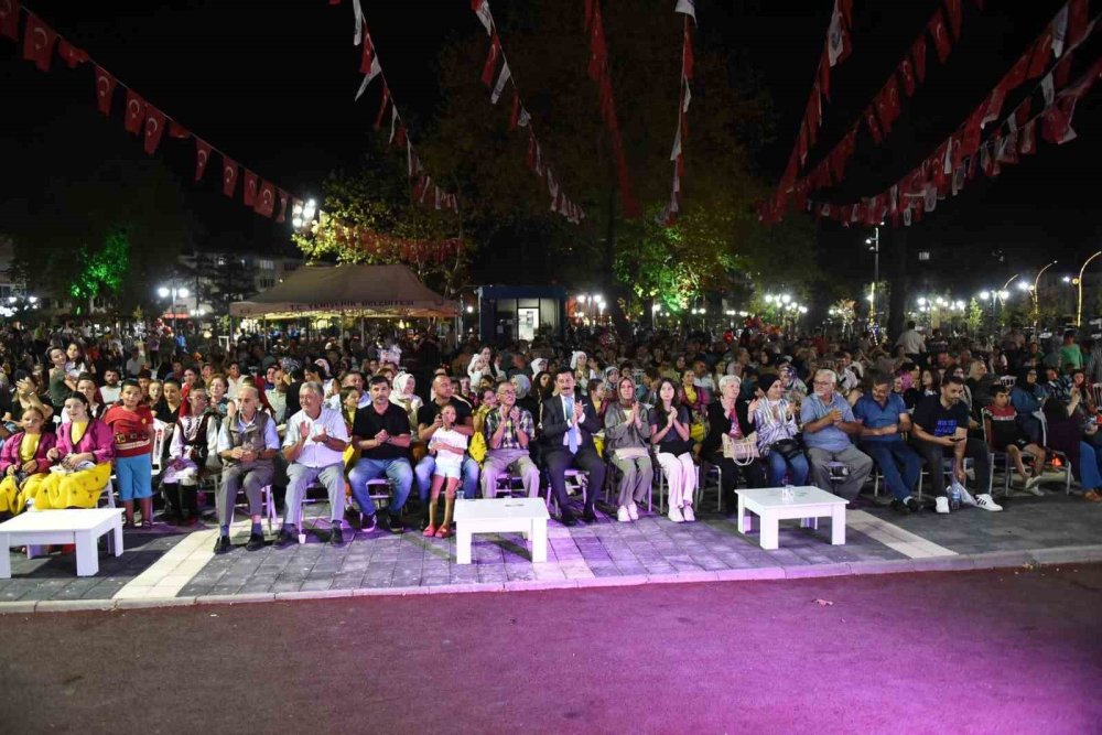 Altın Biber Festivali’nde Folklör Şöleni Yaşandı