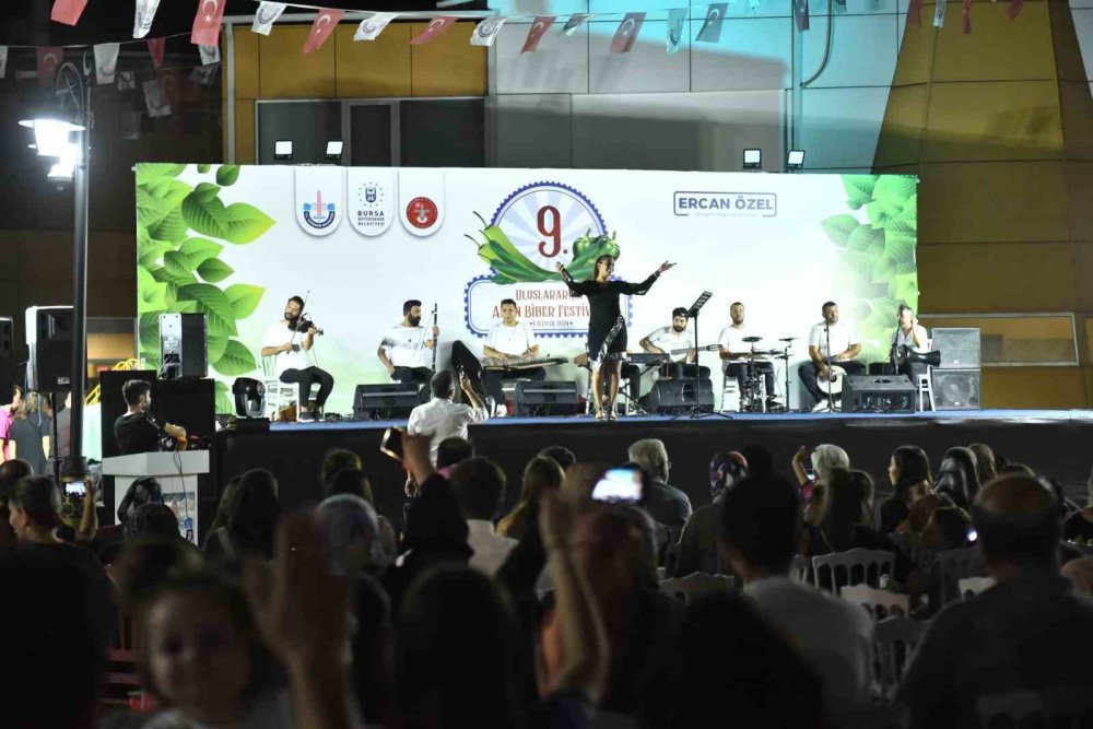 Altın Biber Festivali’nde Folklör Şöleni Yaşandı