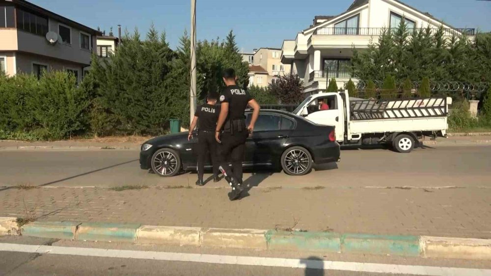 Uygulama Noktasına Yanlayarak Girdi, Polis Durdurunca Yan Çizdi