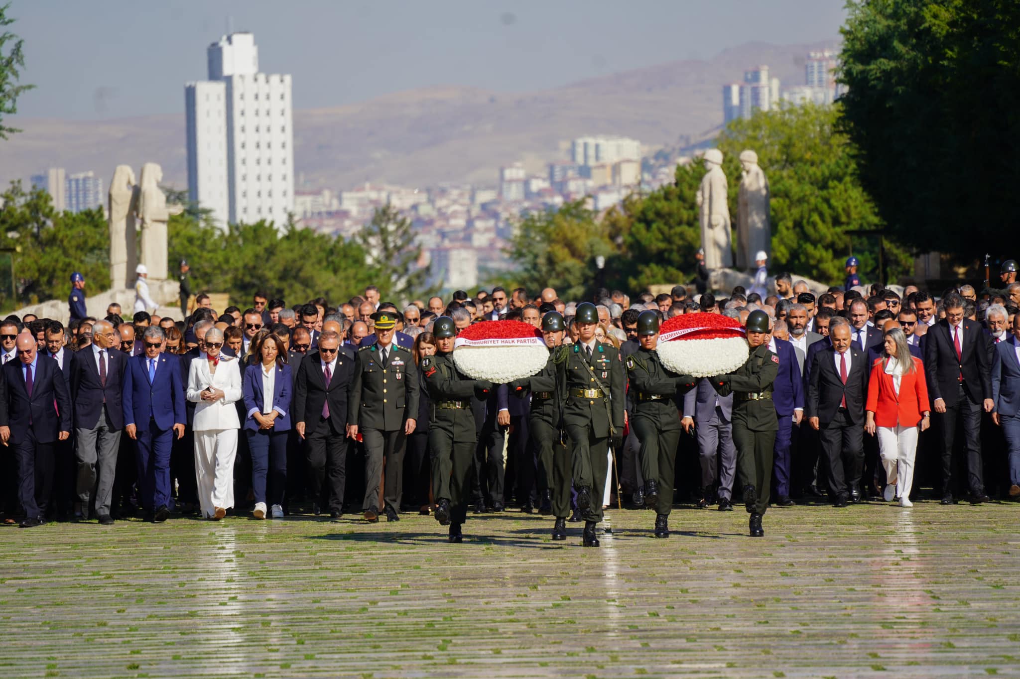 baskan-subasi-yil-donumu-programina-katildi1.jpg