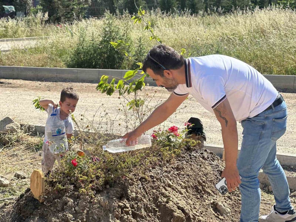 Yürüyerek Gittiği Hastanede Hayatını Kaybeden Yüsra’nın Otopsi Raporu Çıktı