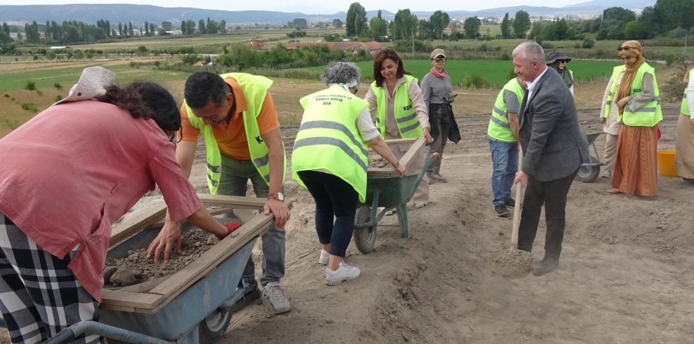 8 Bin Yıllık Tarihi Aydınlatıyorlar