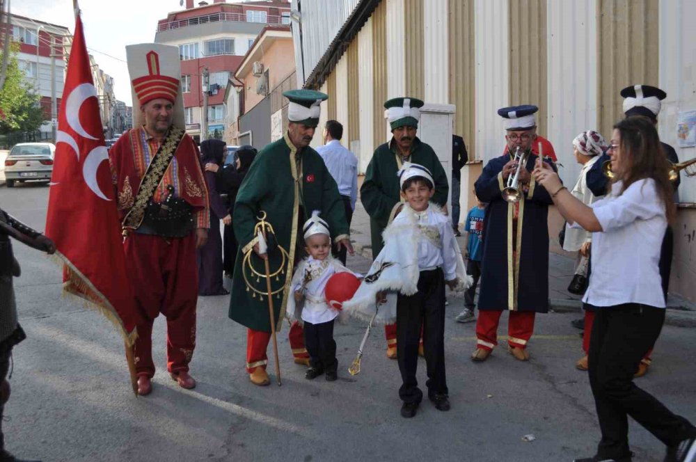 105 Çocuğun Sünnet Edildiği Şölen Coşkuyla Gerçekleşti